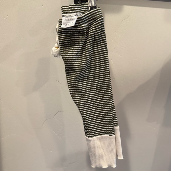Zara Bottoms - Picture 1 of 2